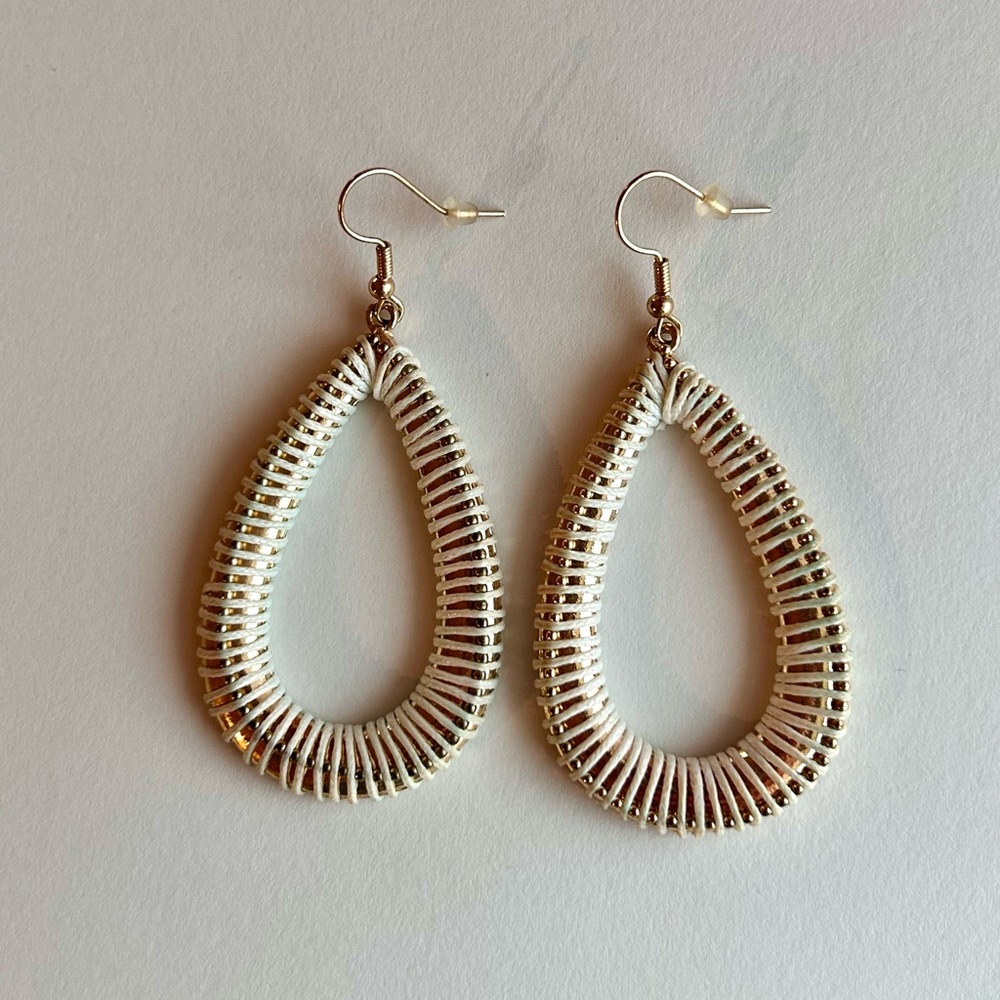 Textured Gold & White Teardrop Woven Rope Hoop Earrings | Boho Chic